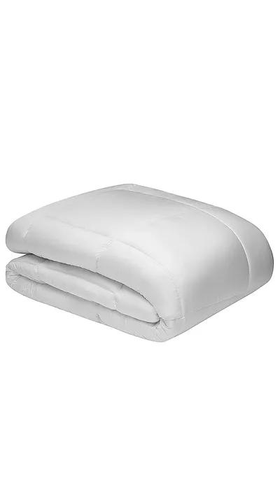 Ettitude Full/queen Down Alternative Comforter In 화이트