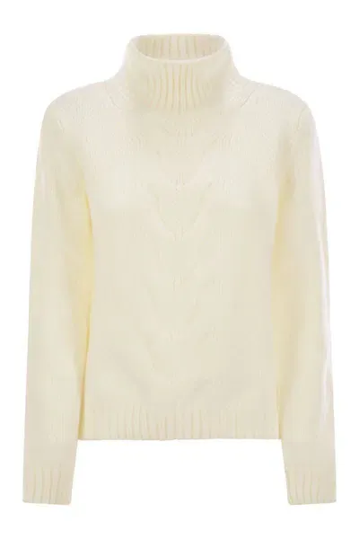 K-way Fuzzy - Turtleneck Pullover In White