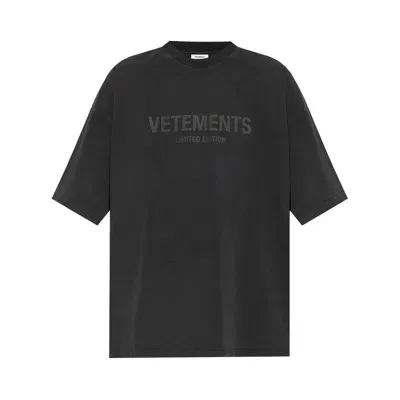 Vetements Logo-print T-shirt In Black