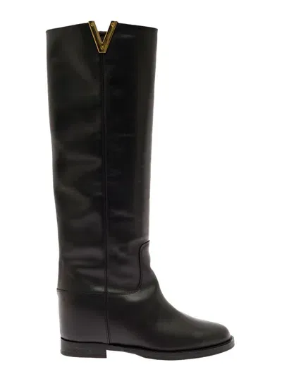 Via Roma 15 Black Leather Boots With Metal V Logo Detail