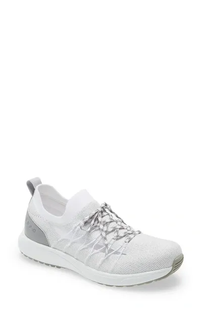 Traq By Alegria Synq 2 Knit Sneaker In Silver Leather